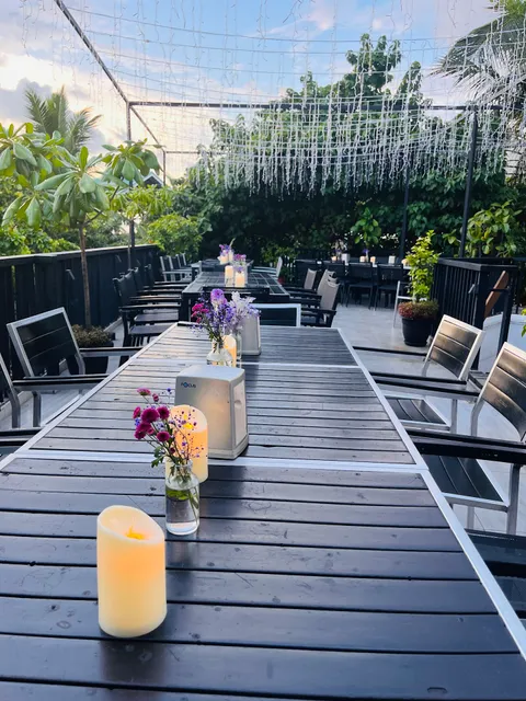 Nouvelle Grill & Restaurant