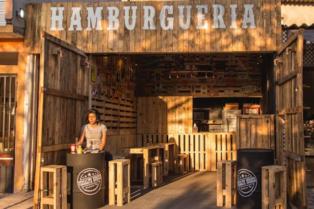 Versalite Altas Horas