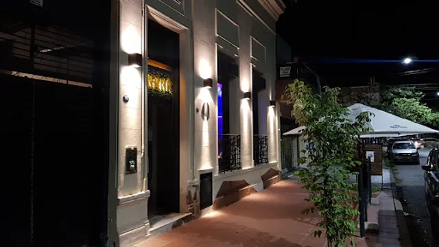 Ananá Bar & Grill Restó