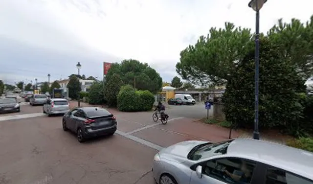 Caisse d'Epargne Cenon la Morlette