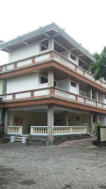 RedDoorz @ Legian Street 2