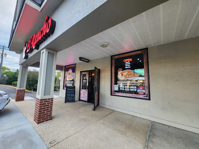 El Rancho Latin Grill - Alexandria
