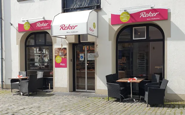 Reker bakery at market