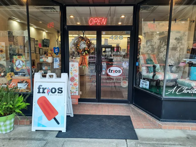 Laura Lee's on Broad