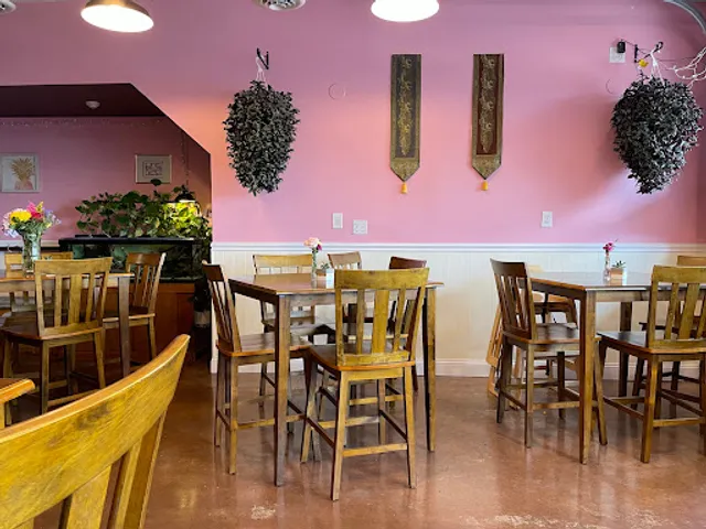 Moo Yai Thai Restaurant