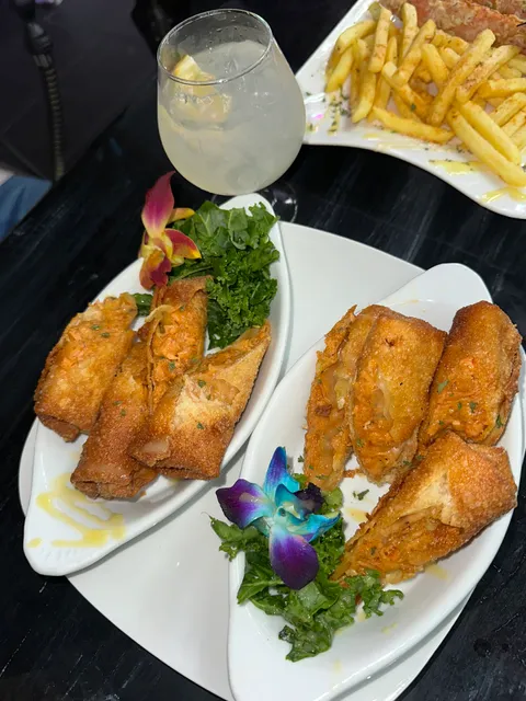 Cali Rose 15 Kitchen