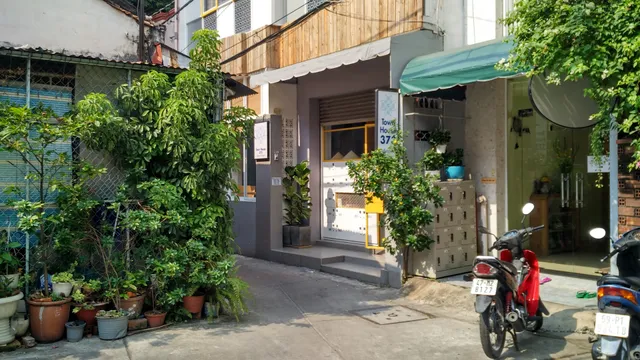 Town House Saigon Hotel