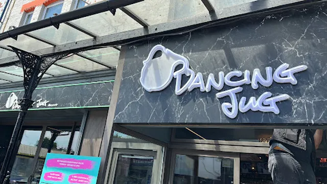 The Dancing Jug (Charminster)