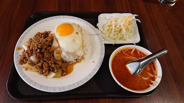 Thai Style Tuk Tuk Thai food