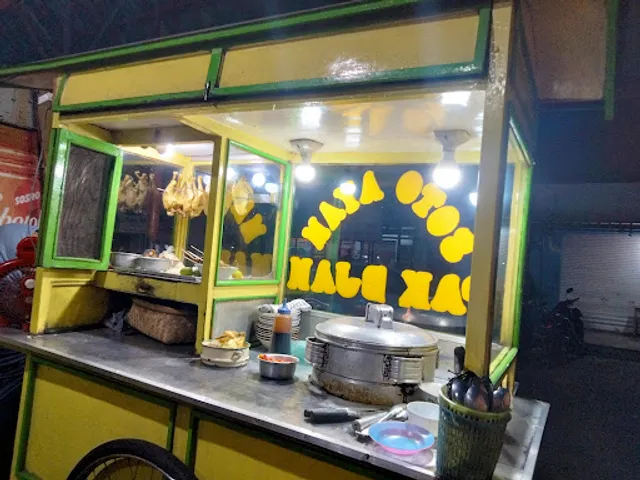 Soto Ayam Bok Ijo Pak Djan