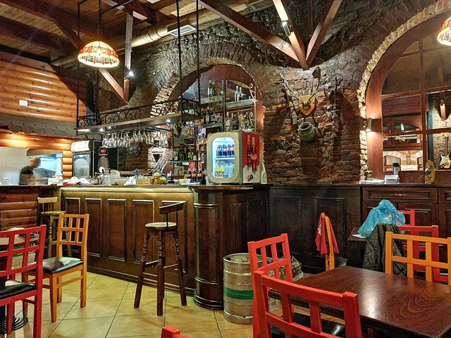 Country Club Bar & Grill