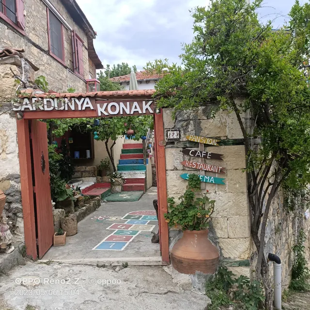 Sardunya Konak Yeşilyurt