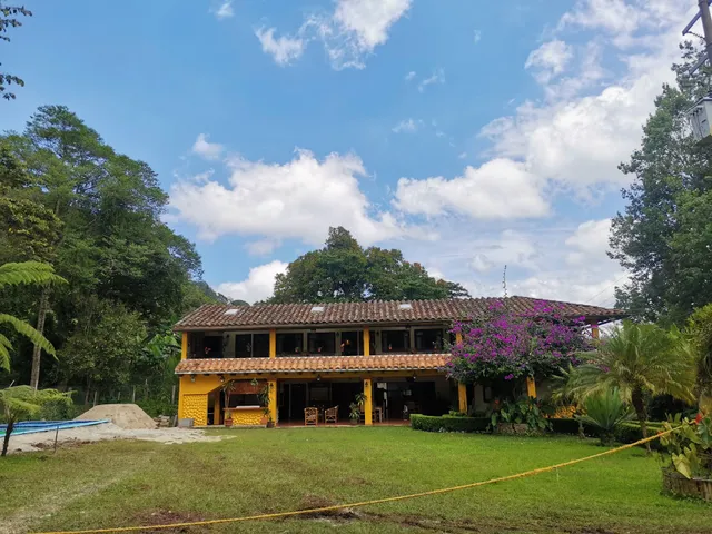 OYO Posada La Querencia