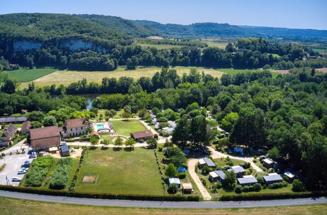 Flower Camping La Sagne