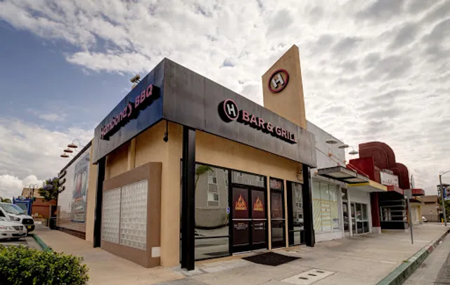 Hambone's BBQ Smokehouse