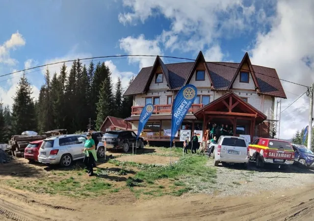 Cabana Gentiana - Sureanu (Luncile Prigoanei)