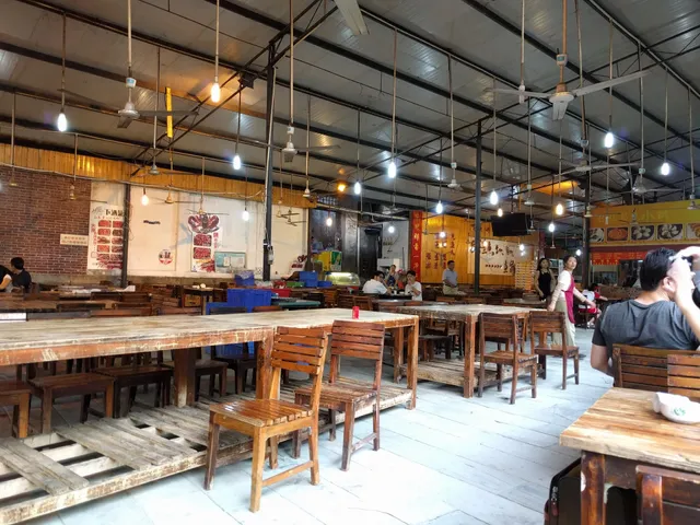 Dumenchong Roasted Fish Head Office