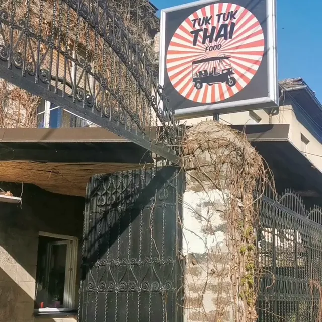 Tuk Tuk tajlandski restoran