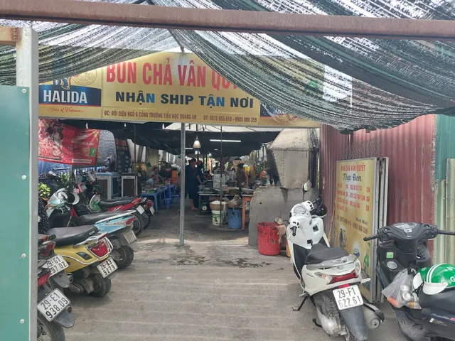 Bún Chả Vân Quyết