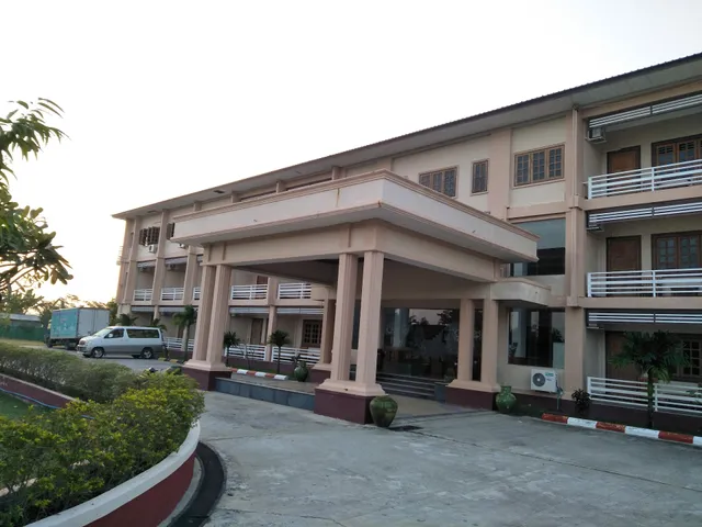 Shwe Hin Tha Hotel
