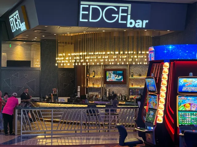 Edge Bar