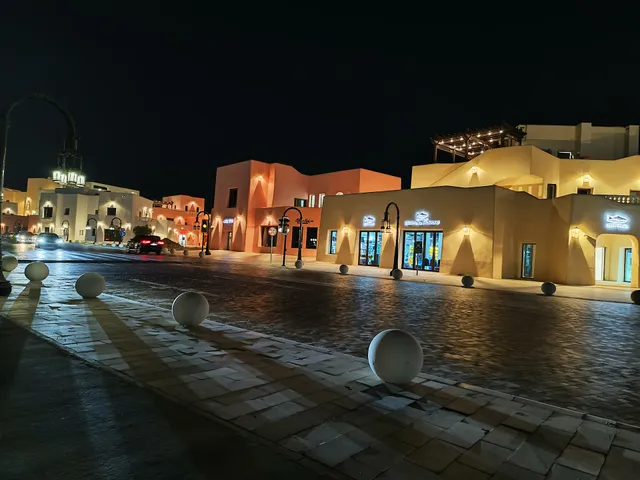 Old Doha Port (New) Sidewalk