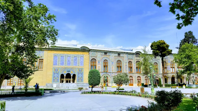 Ferdowsi Grand Hotel