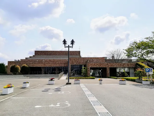 Higashiomi Shiritsu Yokaichibunkageijutsu Hall