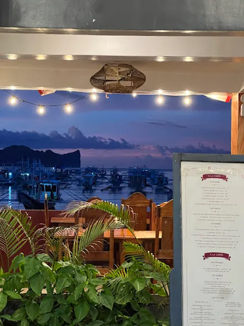 La Salangane Hotel Bar and Restaurant