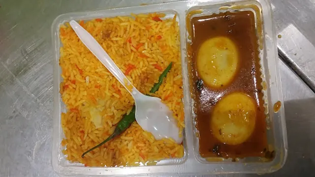 Comesum Food Plaza Kanpur