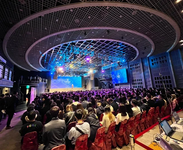 花漾展演空間-台北中正場地租借 大型/百人/活動/空間/表演/live house/走秀/中大型音樂會/演唱會/展演/舞蹈/記者會/演講/新品發表/會議廳/樂團/成果發表/尾牙/春酒/多功能展演/派對 空間租借/場地 預約費用推薦 PTT Dcard