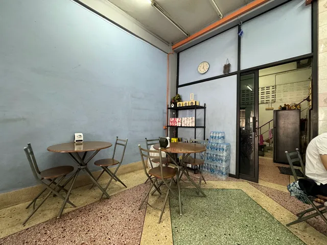 Zara's Restaurant (HALAL)