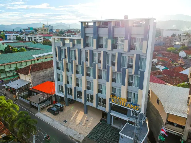 HOTEL GRAND KUTILANG