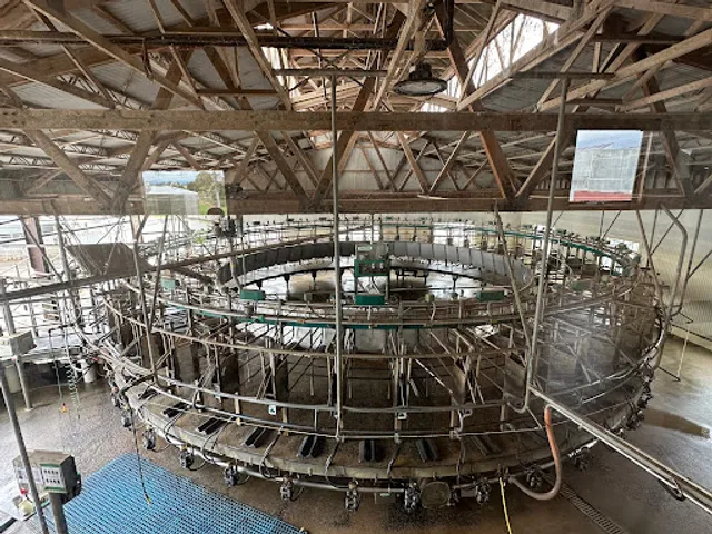 Caldermeade Farm & Cafe