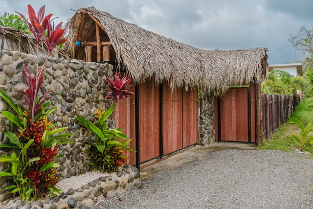 PALUNIC Beach Garden