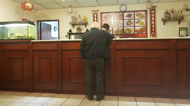 Four Seasons Chop Suey House