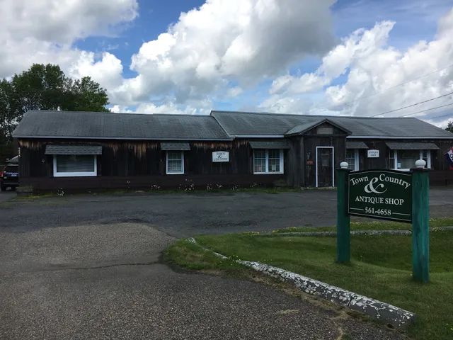 Town & Country Antique Shop