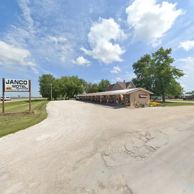 Janco Motel & Tanning