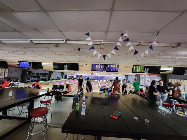 Striker's Bowling Center