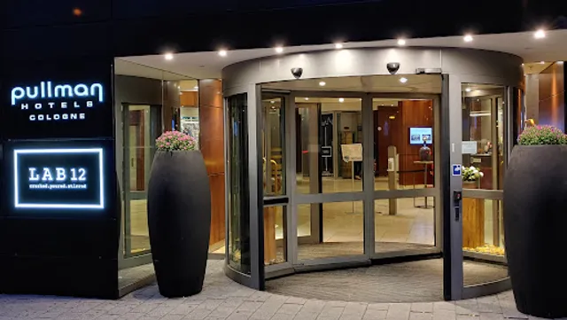LAB12 Bar @Pullman Cologne