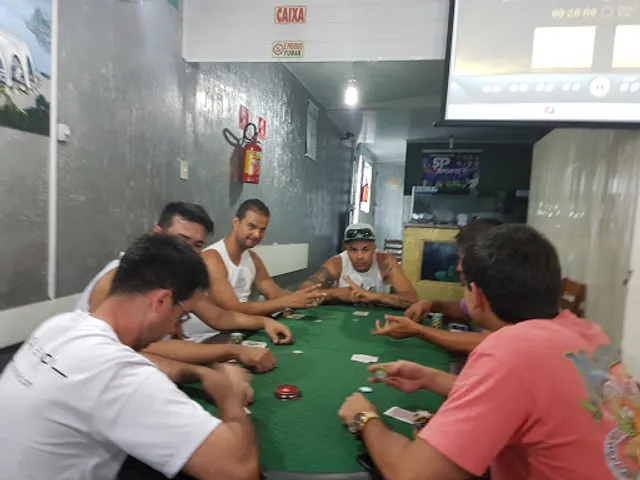 Bar e Lanche - Família Roberto