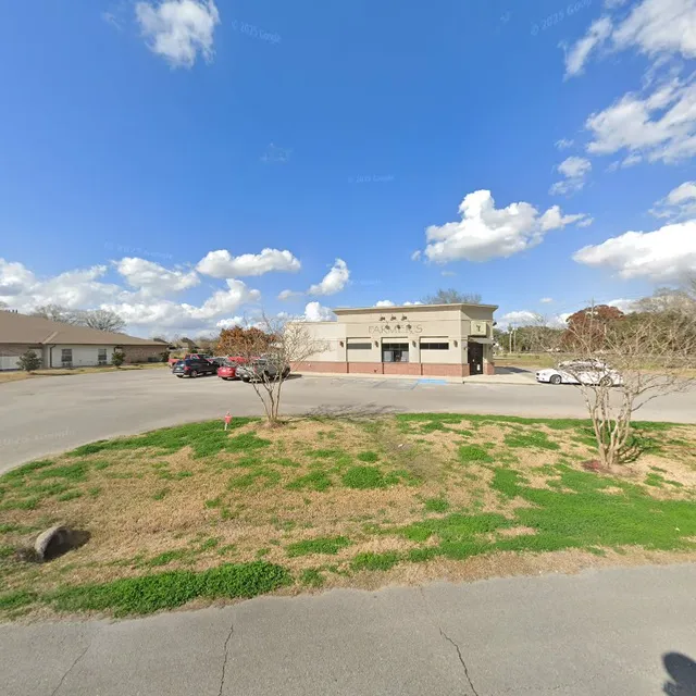 Farmer's Drugs and Gifts