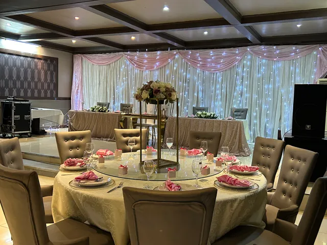 Shangri-La Restaurant