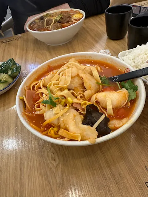 Shi MiaoDao Yunnan Rice Noodle (Richmond Hill) 十秒到云南过桥米线