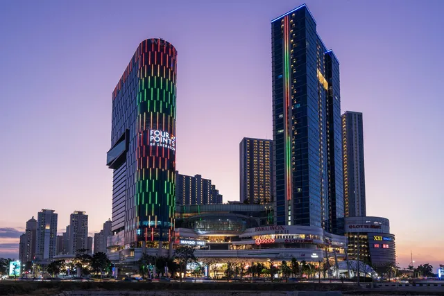 Four Points by Sheraton Surabaya, Pakuwon Indah