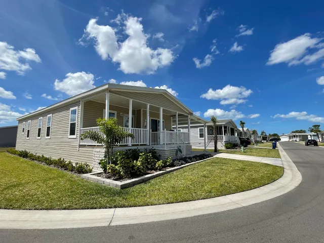 The Winds of St. Armands South