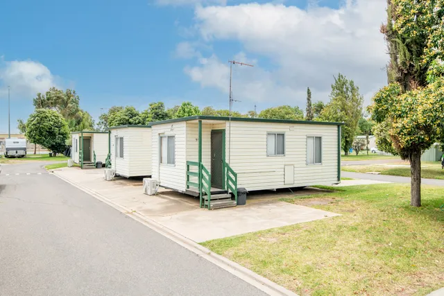 Strayleaves Caravan Park