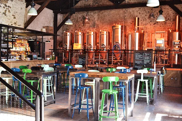 La Cave de Monsieur Guy / La Grange de Monsieur Guy