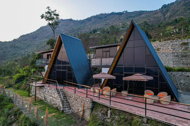 Alaya Stays Echo by the lakes - Retreat in Bhimtal | 2 BHK Retreat with Game Zone