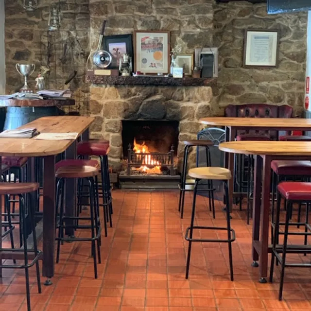 Stanley Bridge Tavern